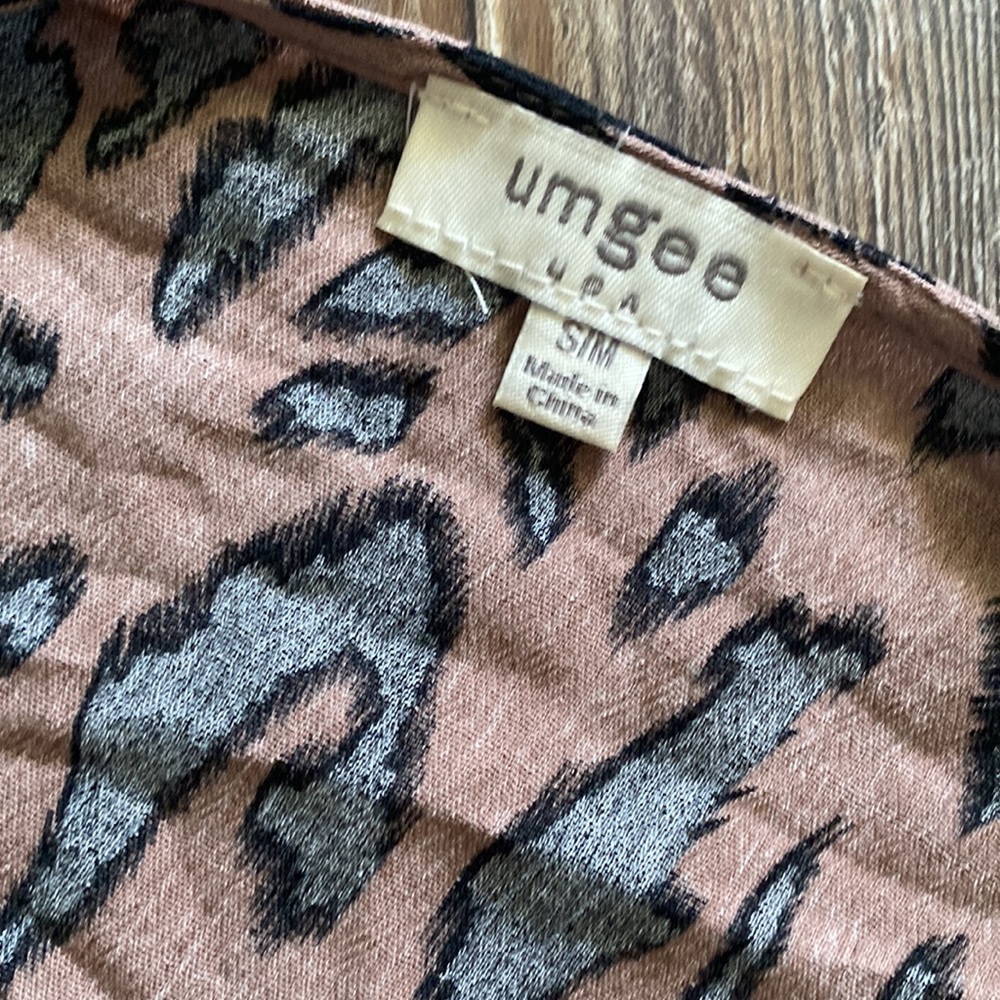 Umgee Oversized Slouchy Leopard Print Open Front … - image 2